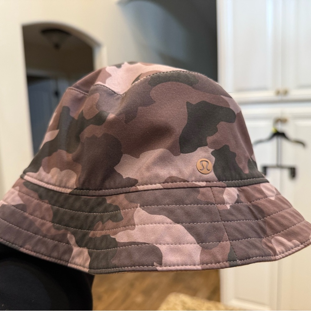 Women’s Lululemon Reversible Bucket Hat